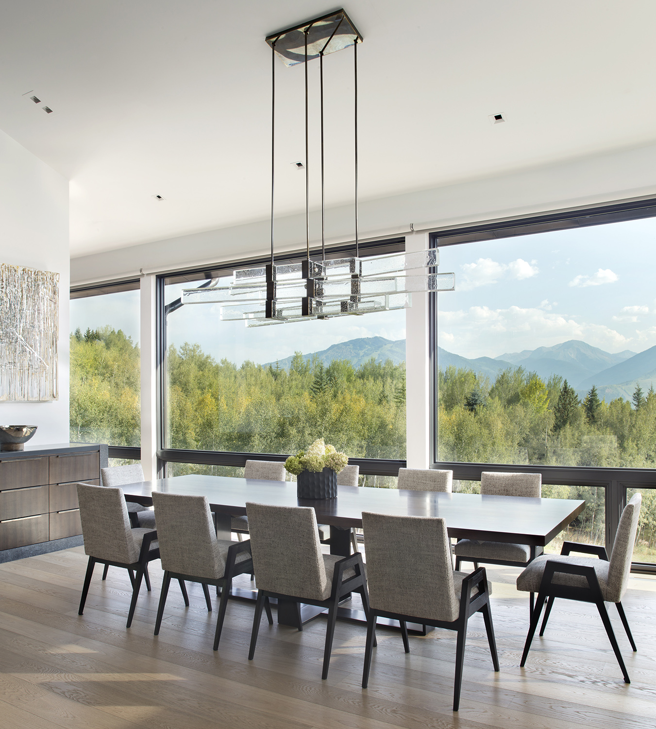Dinning Room interior design of the lookout house