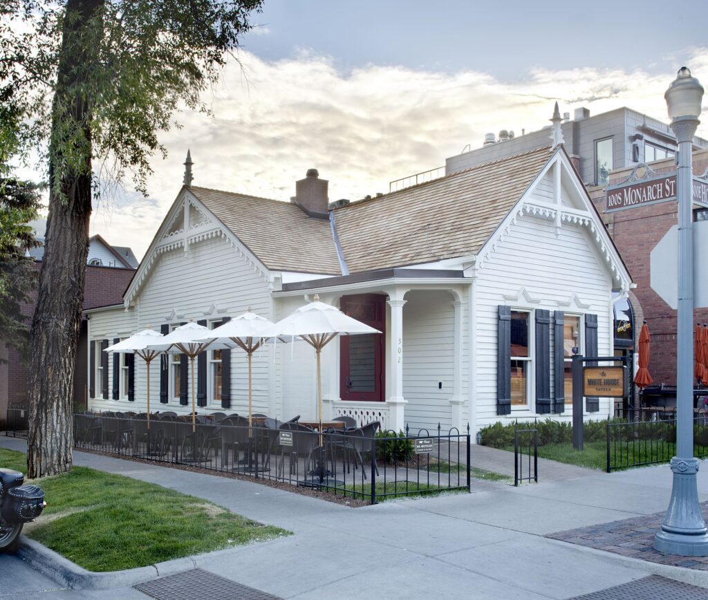 White House Tavern